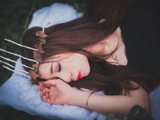 Améliorer son sommeil en automne : conseils pratiques