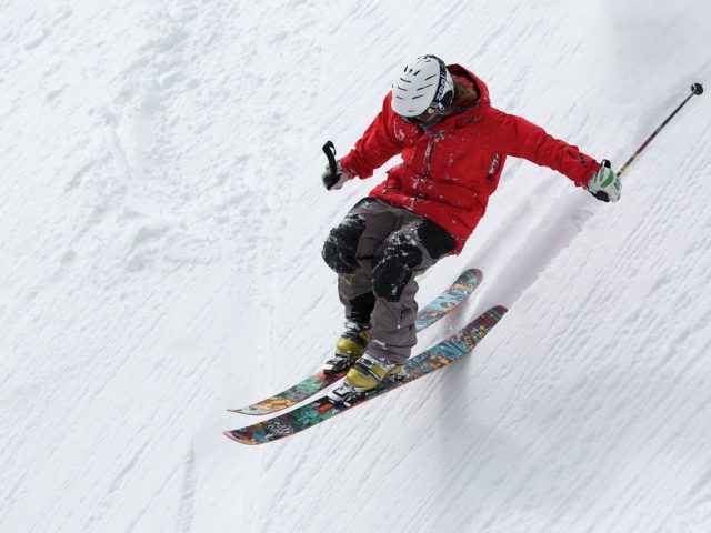 Quel sport pratiquer en hiver pour rester actif et en forme ?